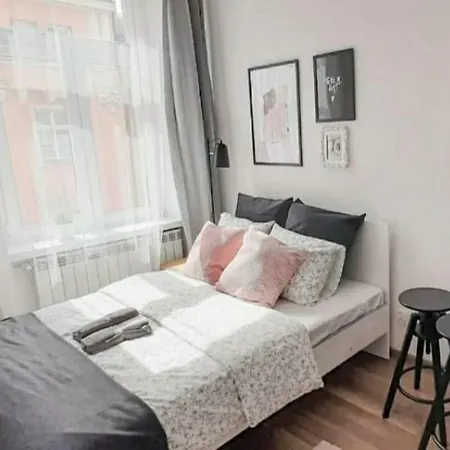 ホームステイ Comfy Flat Free Parking
